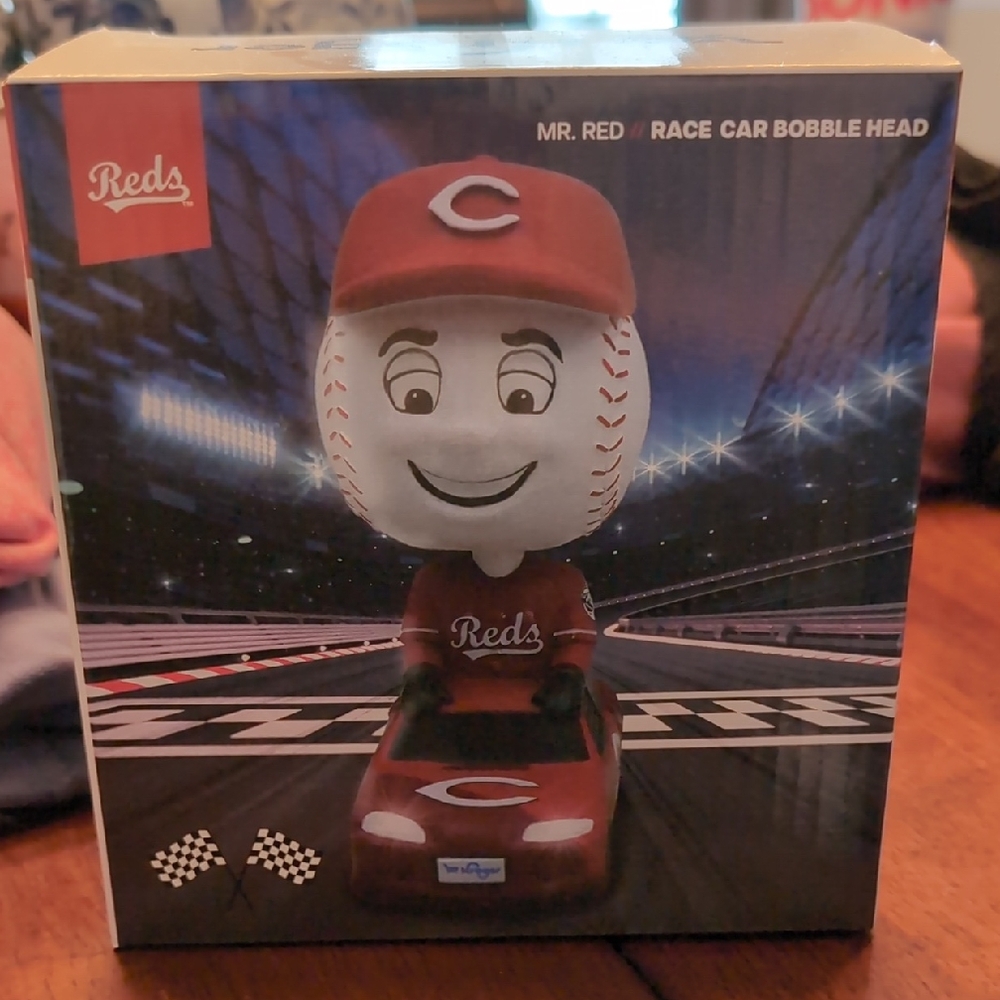 Red's Smiling Race Car Bobblehead